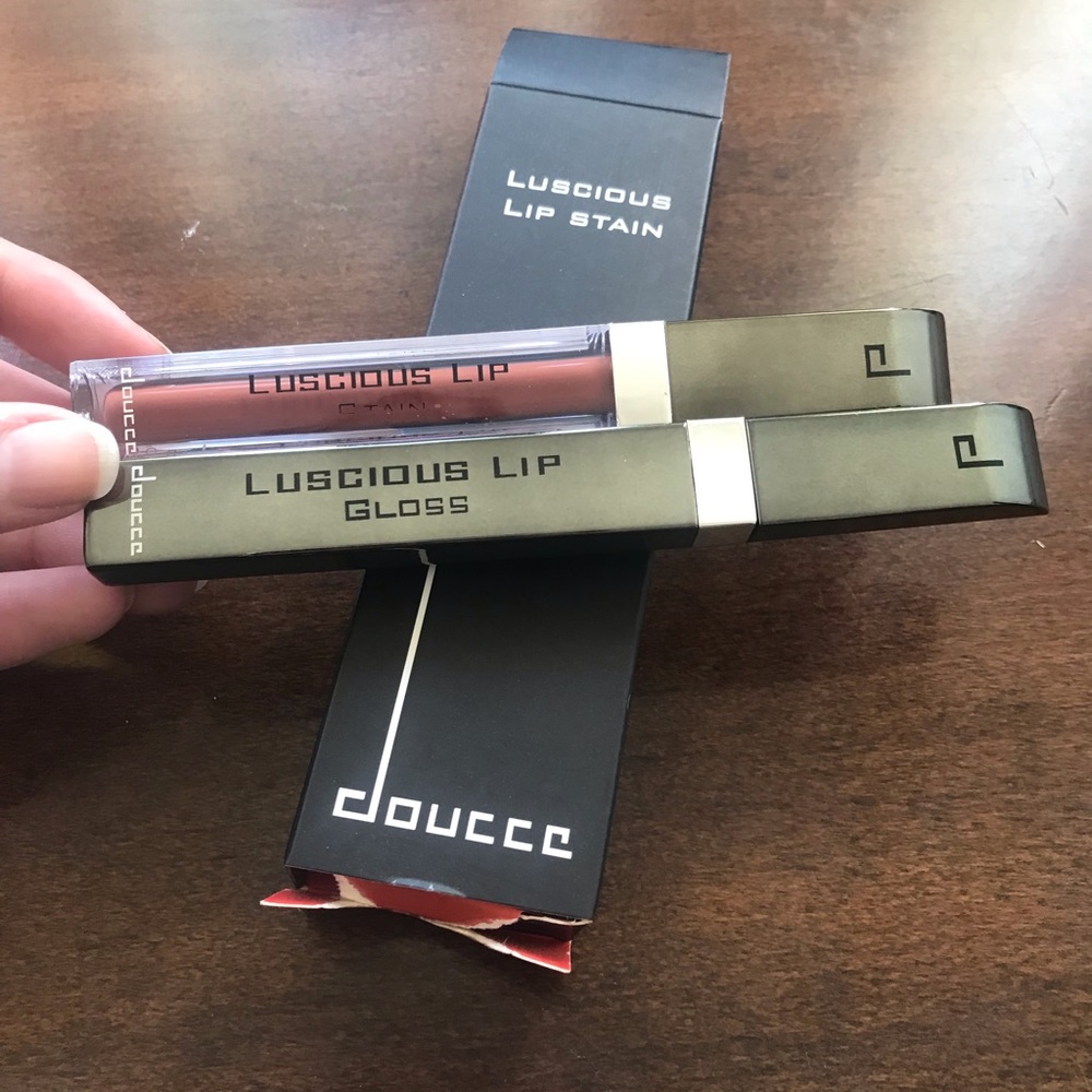 DOUCCE Luscious Lip Stain in Dark Lust Neverused